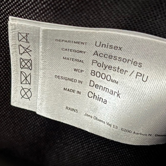 RAINS | Waterproof Minimalist Functional 1284 Field Backpack in Hunter Green - Picture 15 of 15